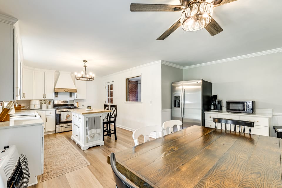 Fishing Trips & Waterfall Hikes! Alleghany Cottage House in Shenandoah Valley