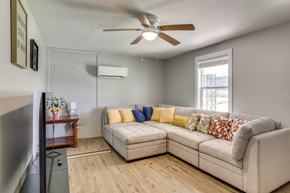 Near Hiking & Historic Sites: Jackson Home w/ Yard House in Jackson
