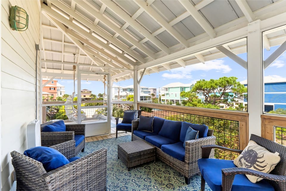 Private Pool & Hot Tub, 360° Porch, Steps to Beach House in Florida