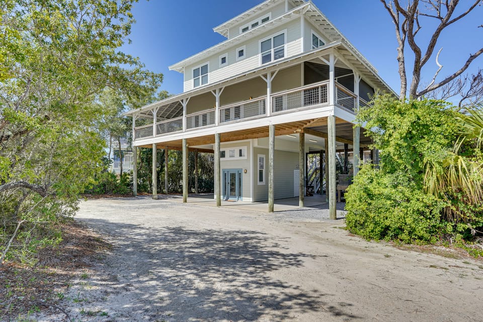 Walk to Ocean: Beach House w/ Pool in Port St Joe! House in Florida