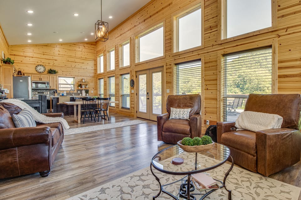 Waterfront Cabin on White River w/ Deck + Patio! House in Arkansas