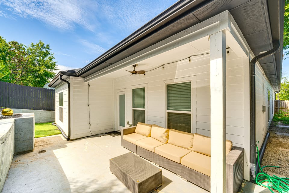 3 Mi to Dtwn: Dallas Getaway w/ Game Area! House in Dallas