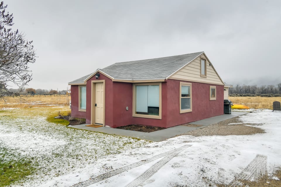 Ski & Soak: Gem 7 Mi to Kelly Canyon Ski Resort House in Idaho