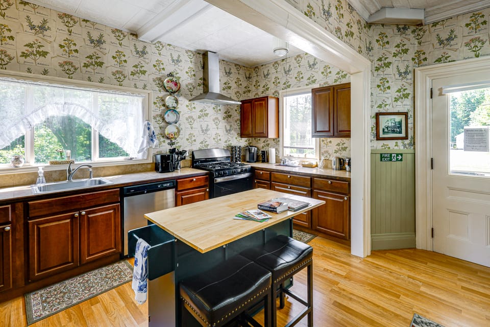 2-Acre Property: Victorian Home in Brownville! House in Northeast Piscataquis
