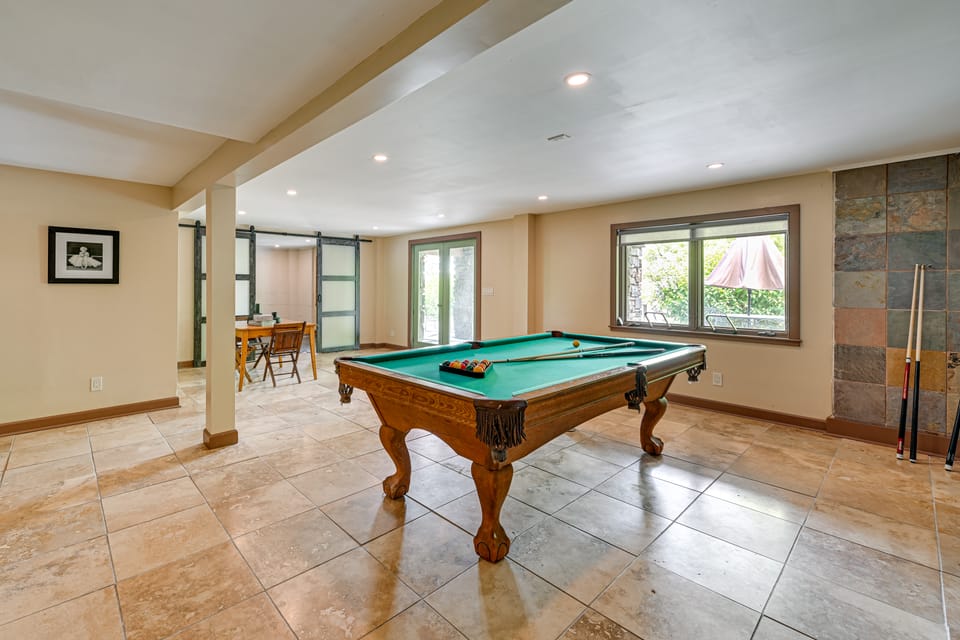 Riverfront Hudson Valley Gem w/ Beach Access! House in Capital District, NY, USA