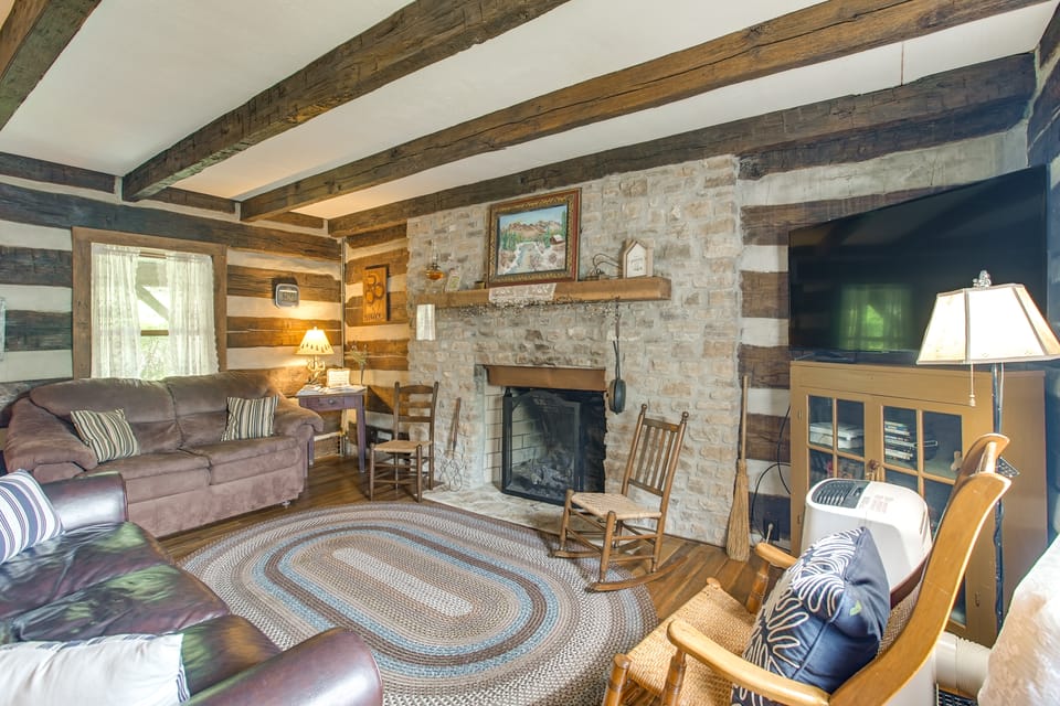 3 Mi to River: 11-Acre Retreat in Rural Stockport House in Ohio