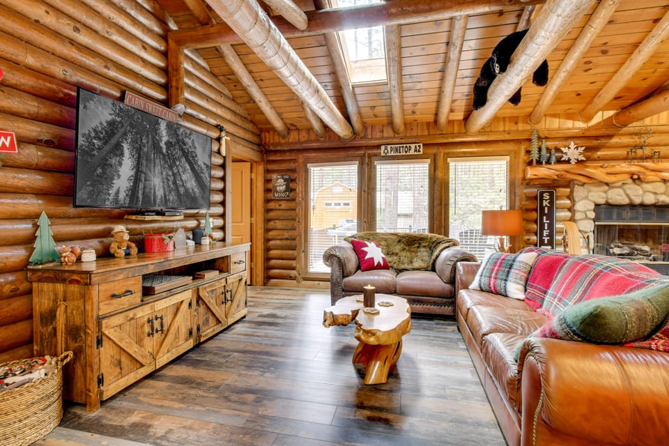 Near Fishing & Hiking: Pinetop Log Cabin w/ Deck! House in Arizona