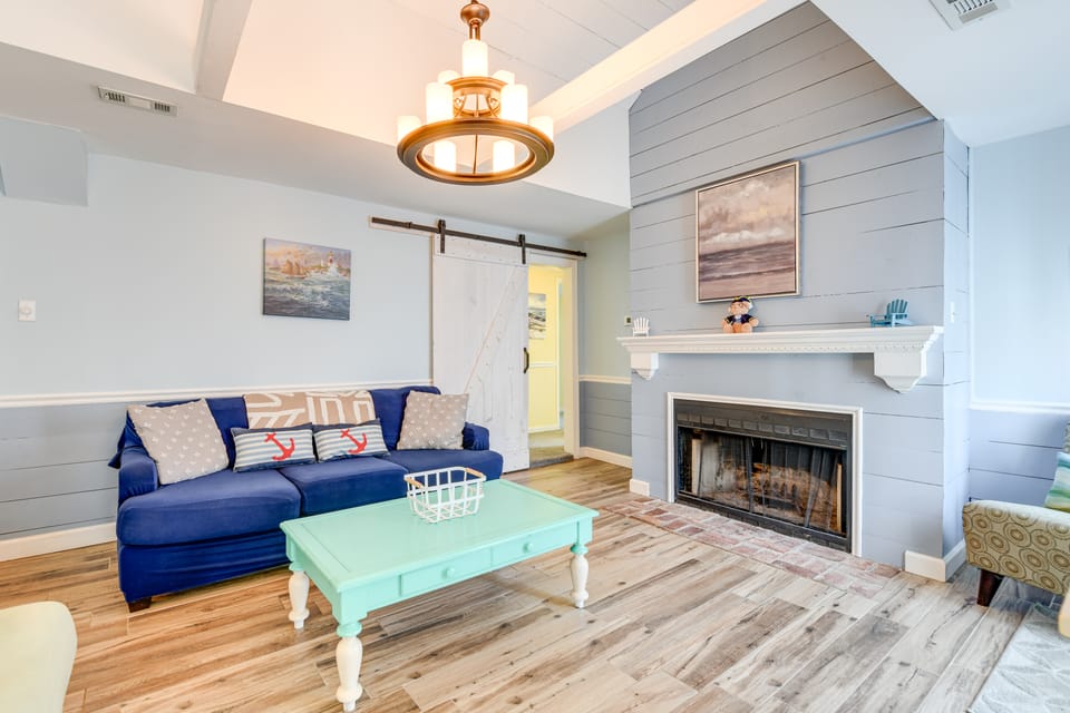 Fish, Swim & Boat: Colonial Beach Bungalow House in Colonial Beach