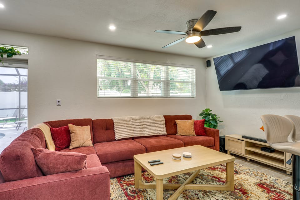 Backyard Oasis: Fort Lauderdale Home Near Beach House in Lauderhill