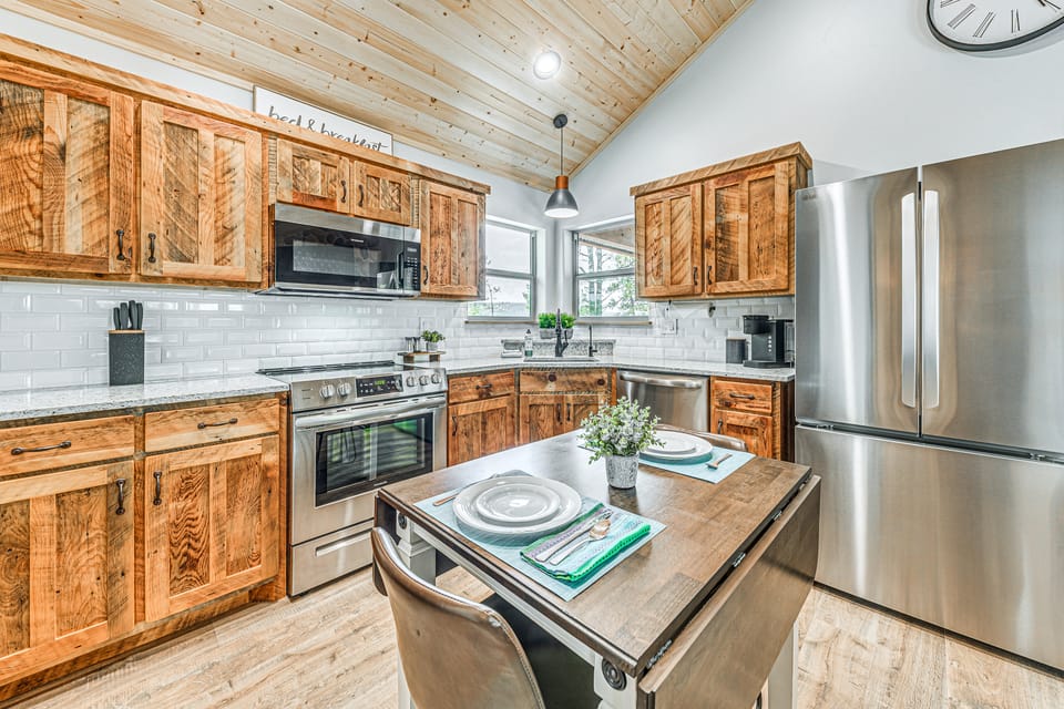 Walkable Location & Scenic Views: Ruidoso Cabin! House in Ruidoso