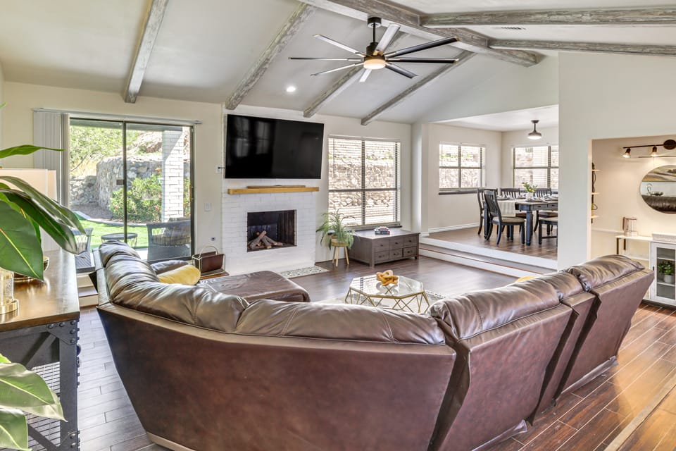 El Paso Oasis Near Franklin Mountains State Park House in El Paso