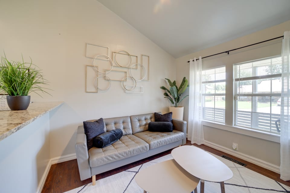 1 Mi to Tulsa Arts District: Home w/ Yard! House in Tulsa
