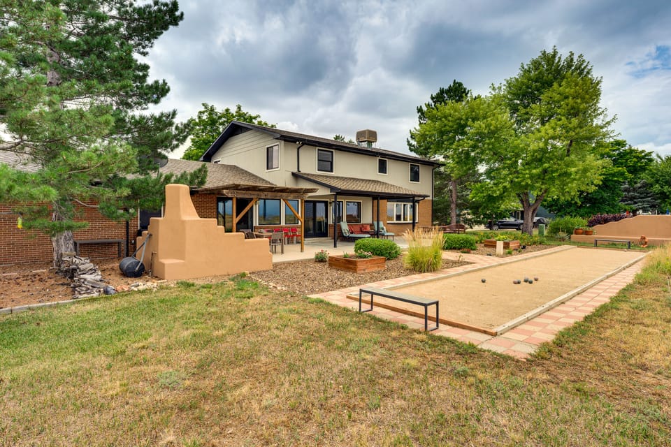 Mtn-View Home w/ Pickleball Court in Louisville! House in Louisville