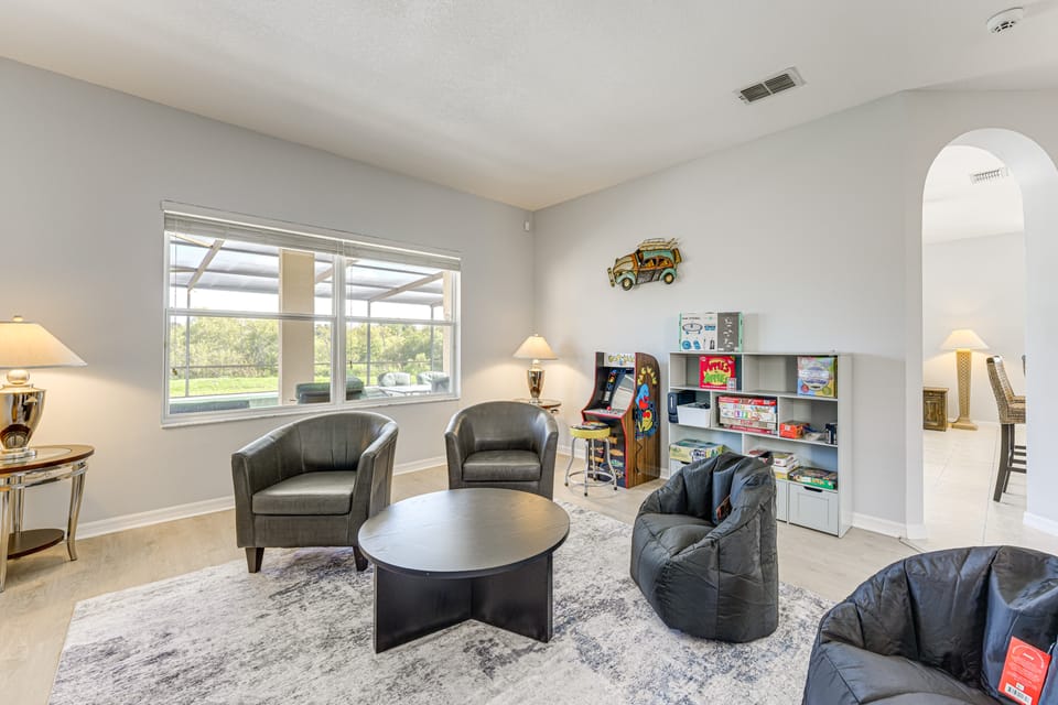 Pool, Games + Family Fun! Davenport Home by Disney House in Four Corners