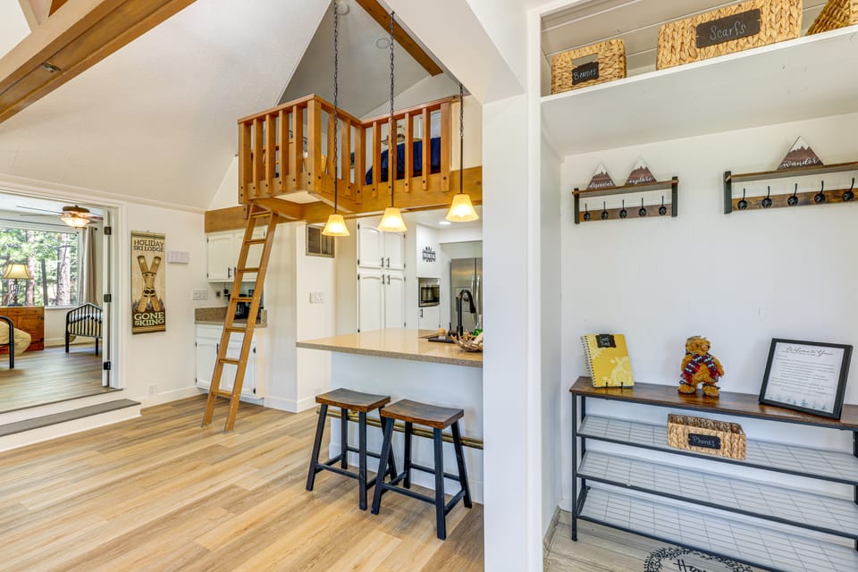 Trail Access & Snow Hill On-Site: Big Bear Gem House in Big Bear