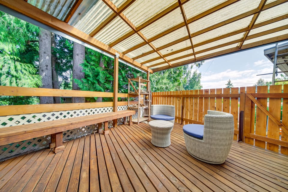 < 1 Mi to Lake Washington: Peaceful Apt in Kenmore Apartment in Kenmore