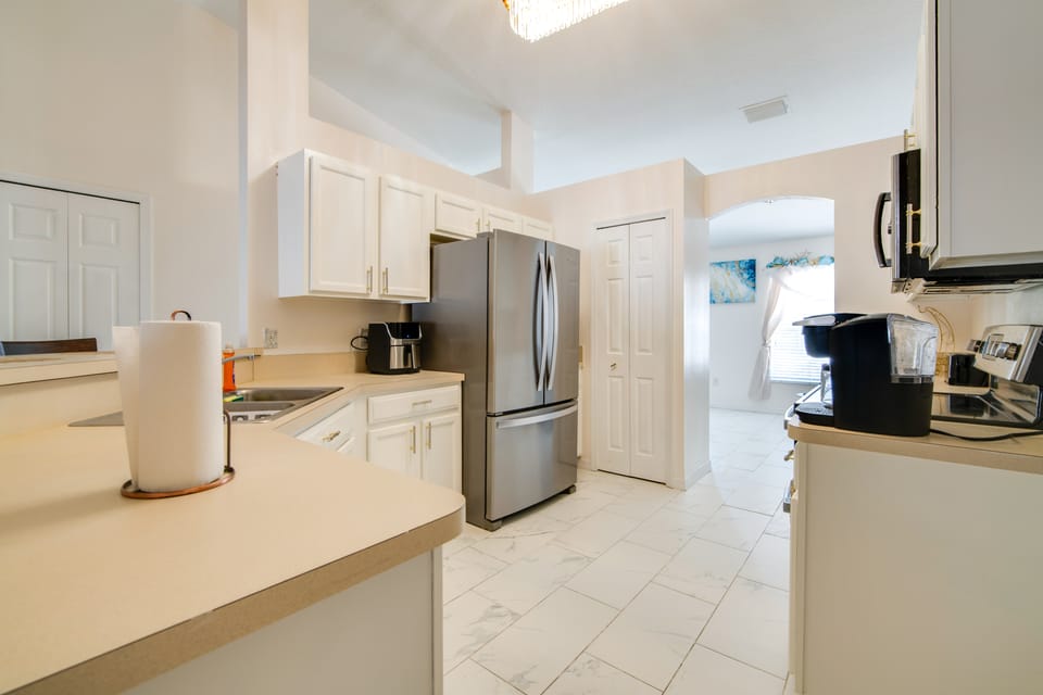 8 Mi to Silver Springs: Tranquil Home w/ Gazebo House in Florida
