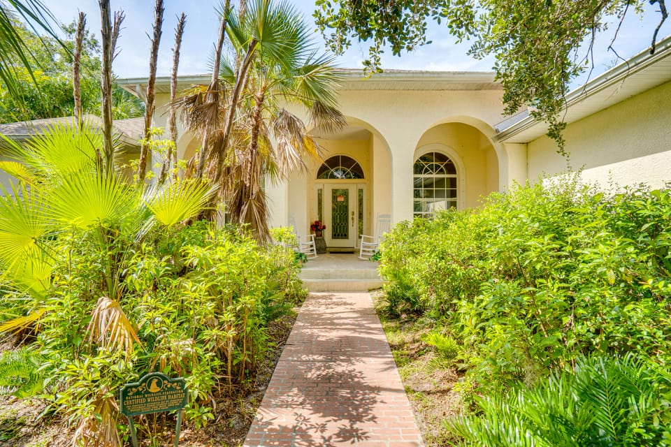 Forested Wimauma Retreat 2 Mi to State Park! House in Tampa Bay