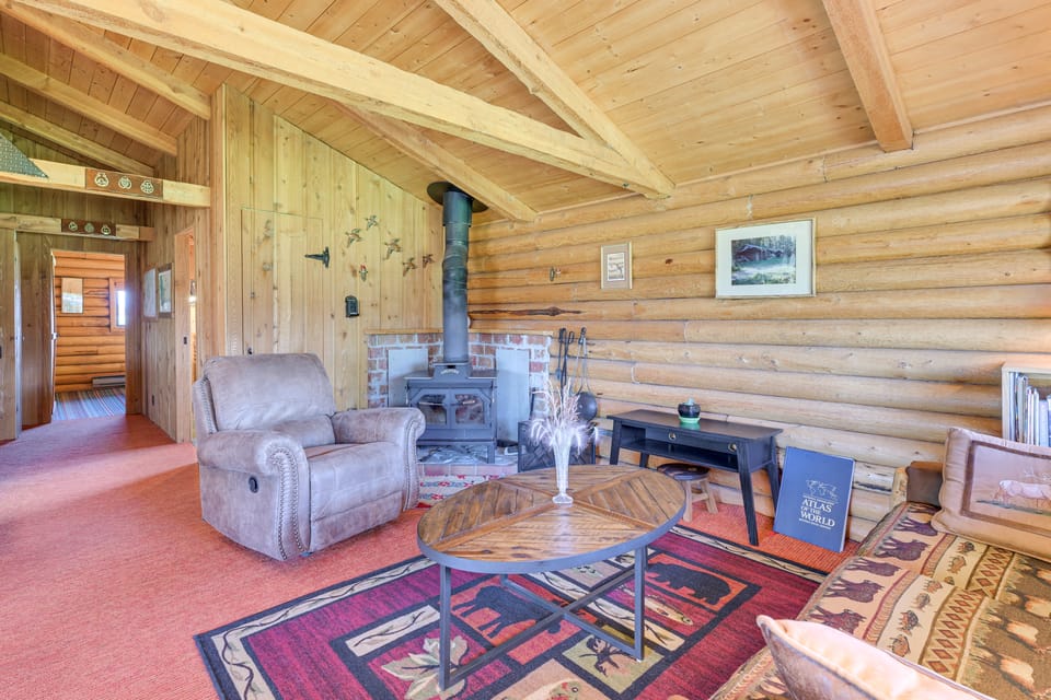 Southwest Montana Ski Country: Family Cabin Escape House in Idaho