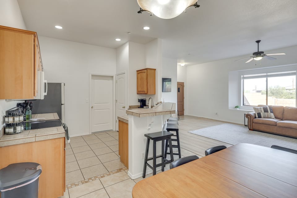 3 Mi to London Bridge Beach - 'GG’s River Retreat' Apartment in Lake Havasu City