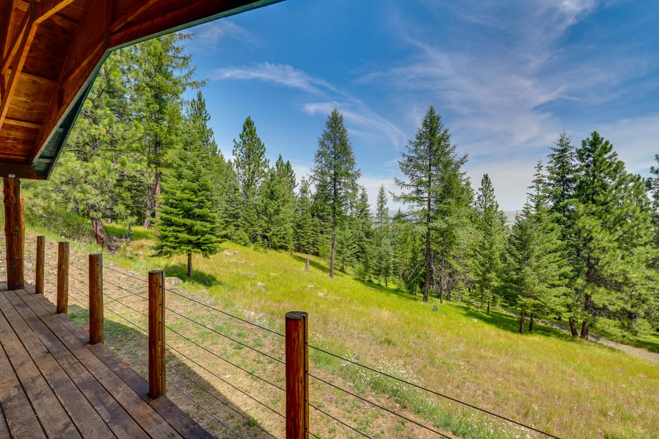 Pet-Friendly Cabin on 10 Acres in Joseph: Private! House in Oregon