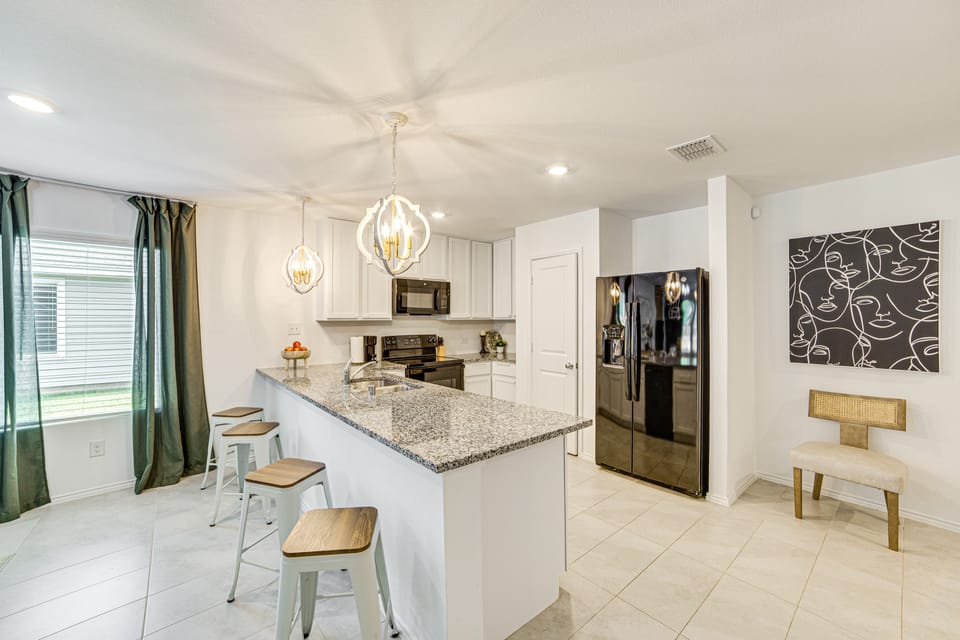 ~ 10 Mi to Dallas Hospitals: Stylish Home w/ Yard! House in Mesquite