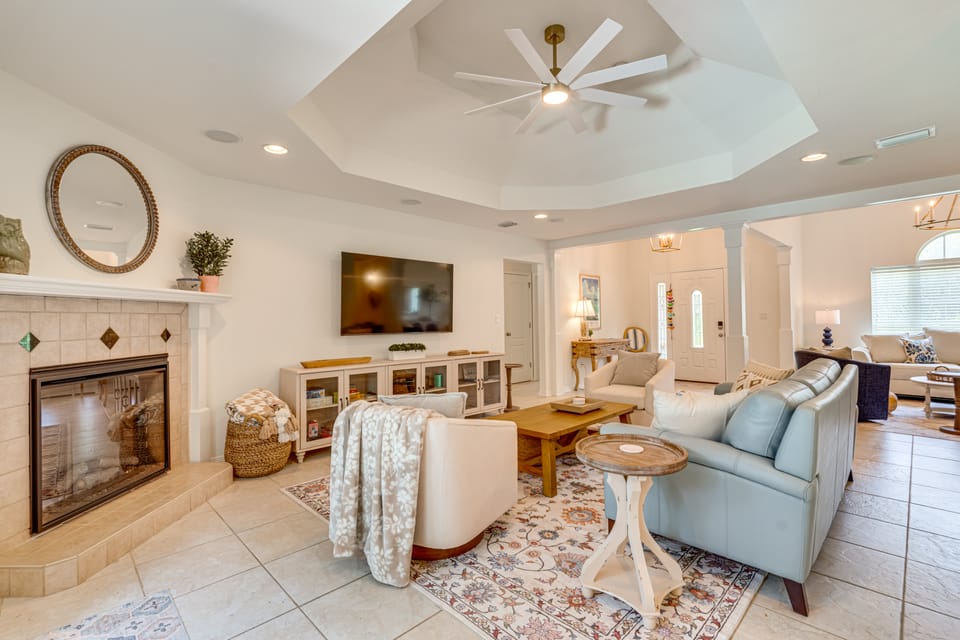 30A Poolside Oasis: 2 Mi to Beach & Boat Access House in South Walton County