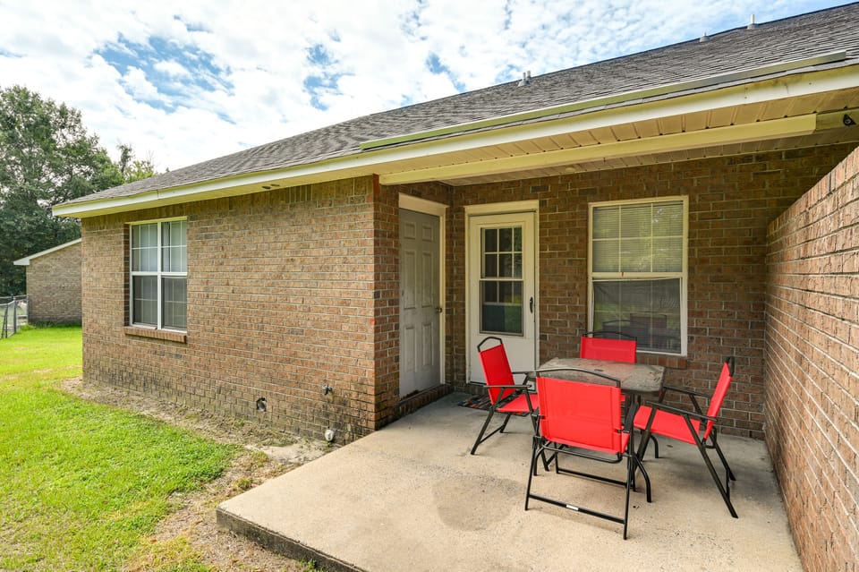 Easy ECU Access: Quiet Modern Home w/ Patio! Apartment in Greenville