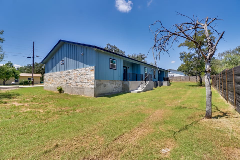 Quiet Hill Country Home: 1 Mi to Lake LBJ Access! Apartment in Granite Shoals