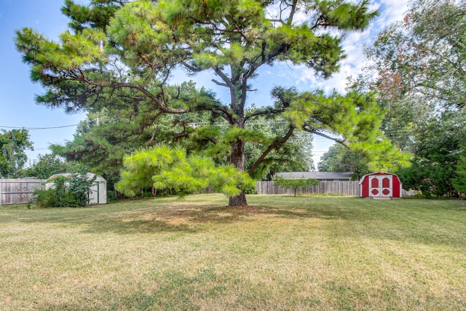 3 Mi to OU Campus: Norman Home w/ Sleek Interior! House in Norman