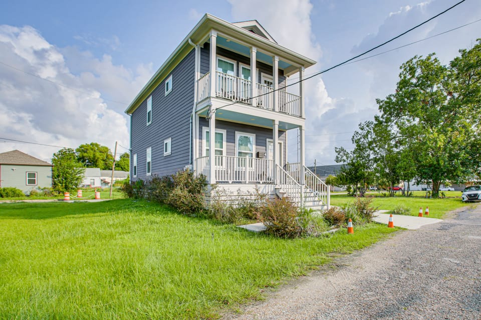Uptown NOLA Retreat 1 Mi to Tulane & Dining House in New Orleans