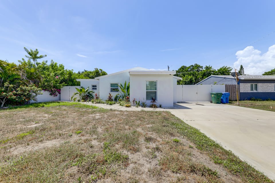 4 Mi to Beach: Home w/ Patio in Fort Lauderdale! House in Oakland Park