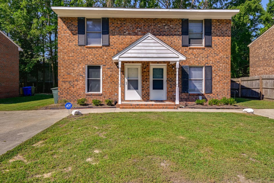 < 2 Mi to ECU & Medical District: Retreat w/ Patio Apartment in Greenville