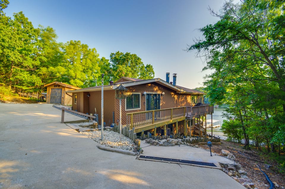 Dock & Prime Location: Lakefront Osage Beach Home House in Osage Beach