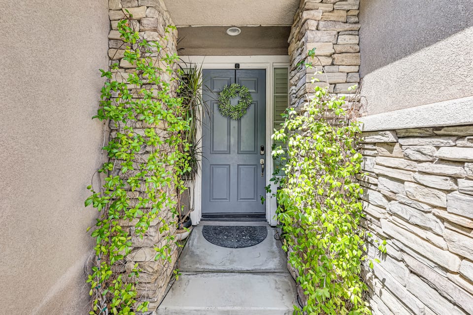 Extended-Stay Suite Near I-15 in Lake Elsinore! Apartment in Lake Elsinore