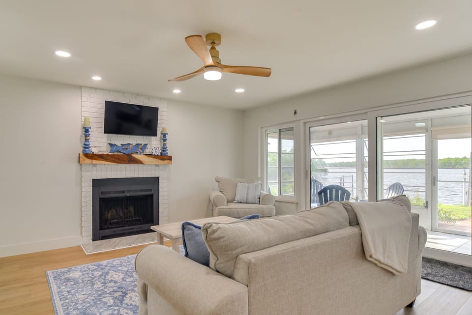 Riverfront Basecamp to Boat | Fish | Chase Sunsets House in Ruskin