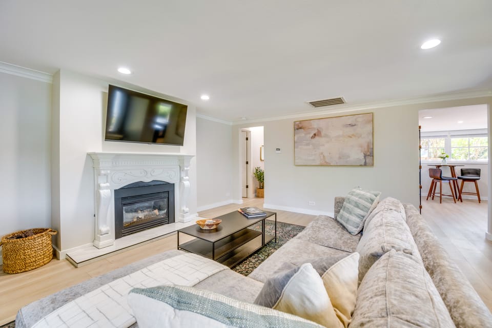 Waterfront Gem w/ Boat Dock & Lift in Lakewood! House in Lakewood