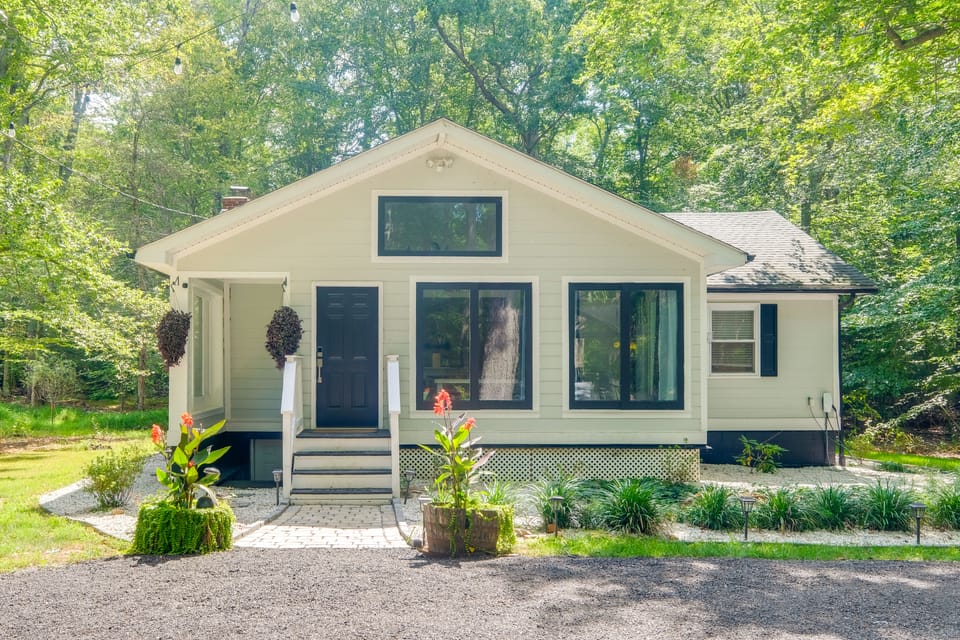 1/2 Acre Pond, Rec Room! Private Oasis in Nanjemoy House in Maryland