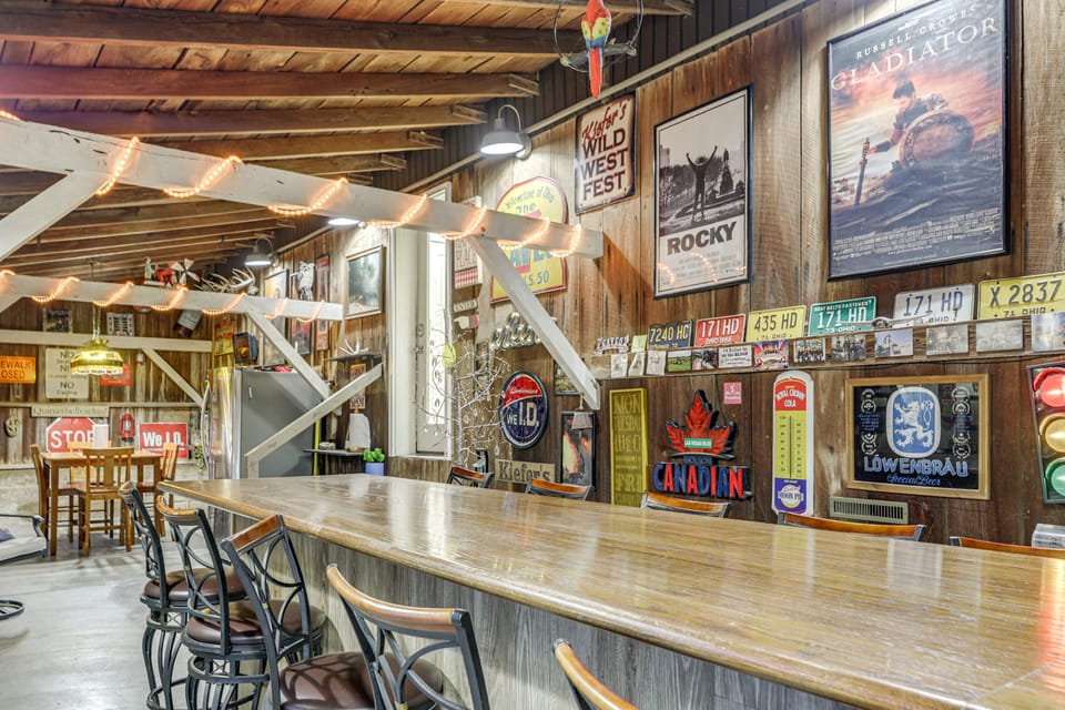 Private Ponds & Trails: Hillsboro Nature Retreat! House in Ohio