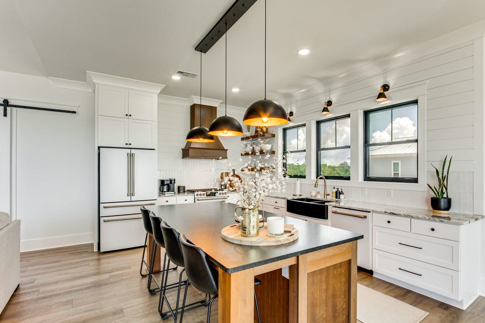 Luxury Beachfront Living! Epic Ocean Springs Home House in Mississippi