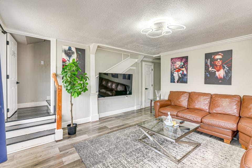 Walk to Harrisburg Blvd: East Downtown Houston Apt Apartment in Houston