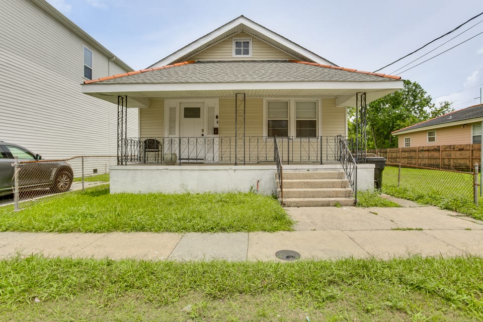 Work & Play: Colorful Home in Heart of NOLA! House in New Orleans