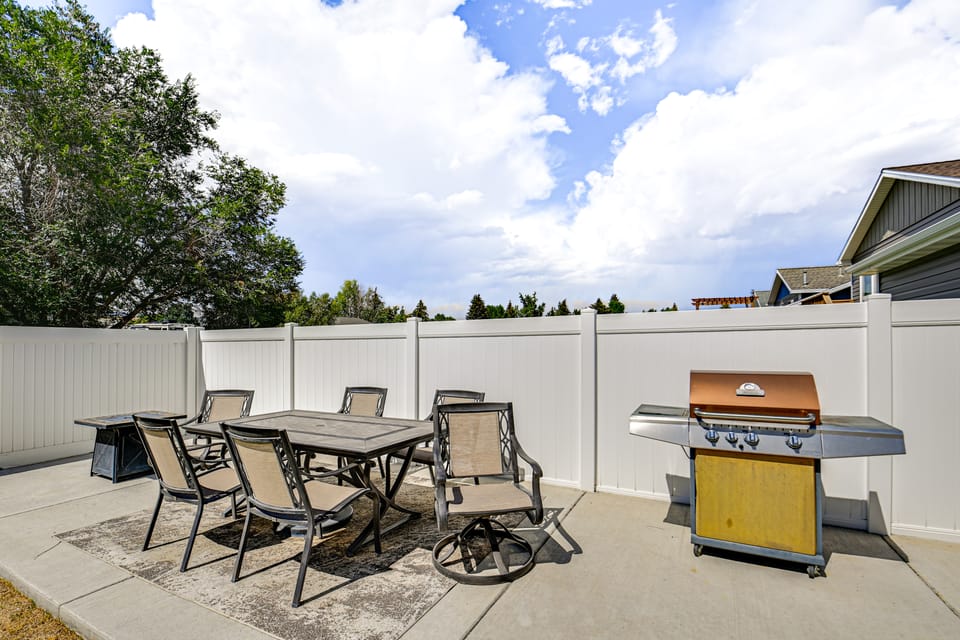 Walk to Downtown: Family-Friendly Cody Home! House in Cody