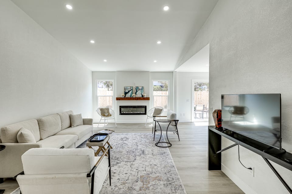 Day Trip to San Diego: San Marcos Home Near Hiking House in San Marcos