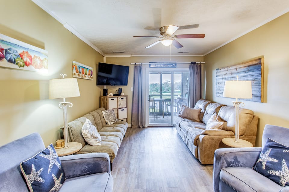'Shore Drive Serenity' - Steps to Ocean Annie’s! Apartment in South Carolina