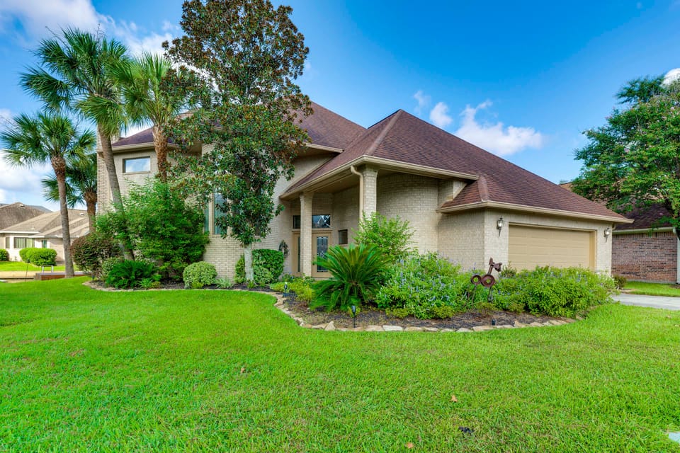 Waterfront Lake Conroe Home w/ Pool Access! House in Lake Conroe