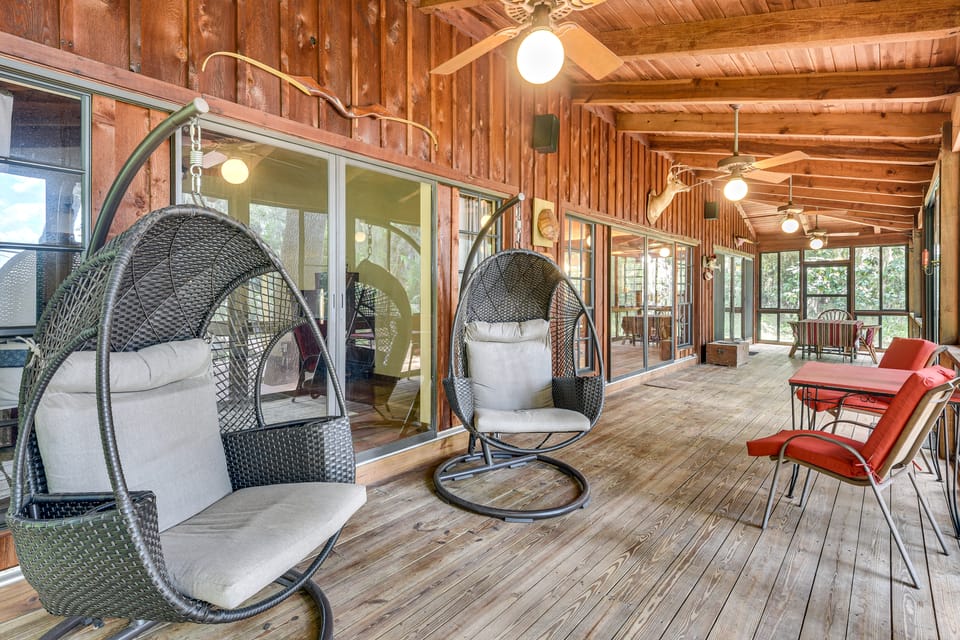 Little Lake George Hideaway w/ Furnished Boathouse House in Welaka