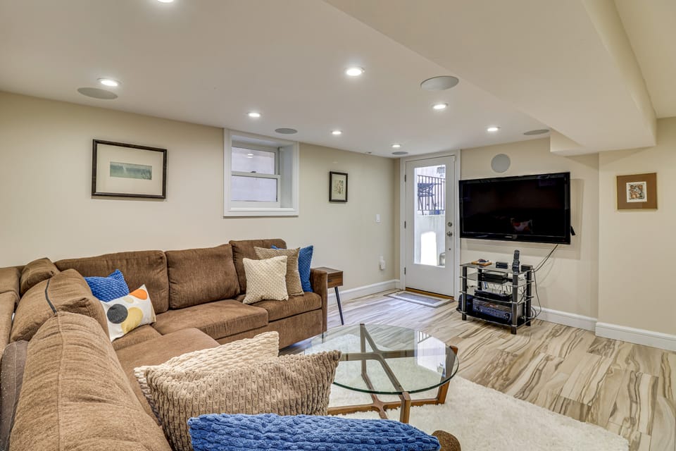 Walk to Hudson River, Near MetLife: Renovated Apt Apartment in Hoboken