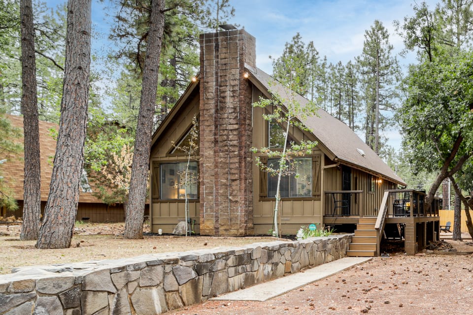 Munds Park Oasis w/ Hiking Access & Fire Pit House in Munds Park