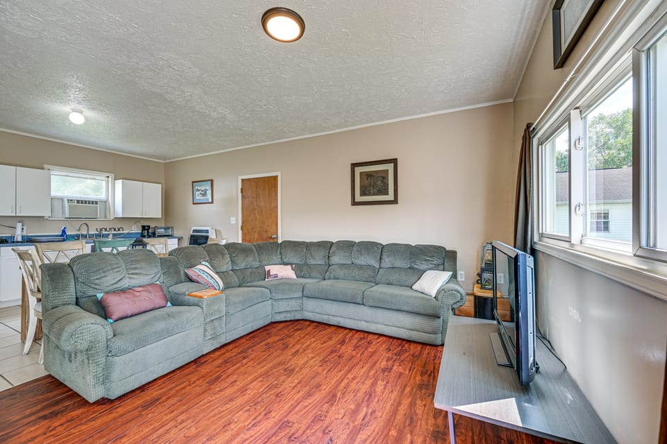 4 Mi to Ohio River: Quiet Guest House w/ Yard! House in Ohio